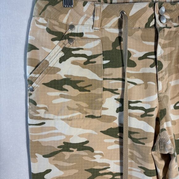 Camo Print Womens Cropped Pants Size 12 By Cato With Drawstring Waist & Pockets - Picture 3 of 10